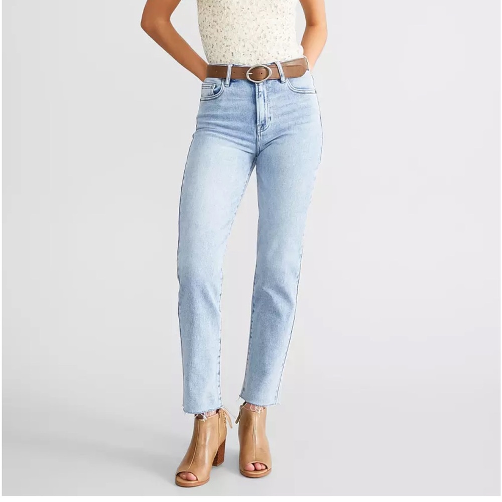 Hidden Straight Leg Jeans